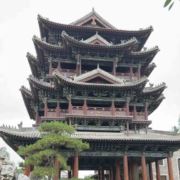 为了生活喽