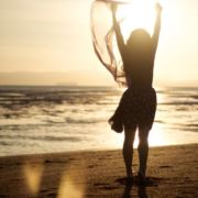 不愿将就爱你一个