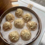 红星小笼包