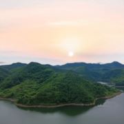 爱着足矣