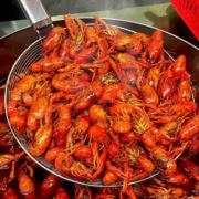 手抓龙虾好吃实惠