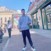 A瑞运动健身小兴