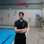 教游泳的小杰jps