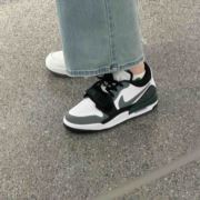 孩子一出生就离了